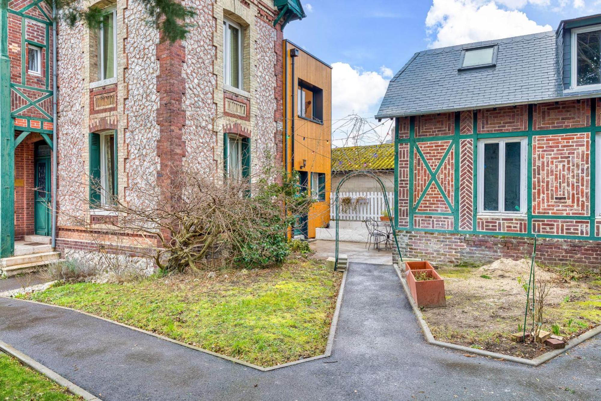 Rose Ecrin De Charme Avec Parking Terrasse Privee Et Jardin Partage Apartment Grand-Couronne Exterior foto