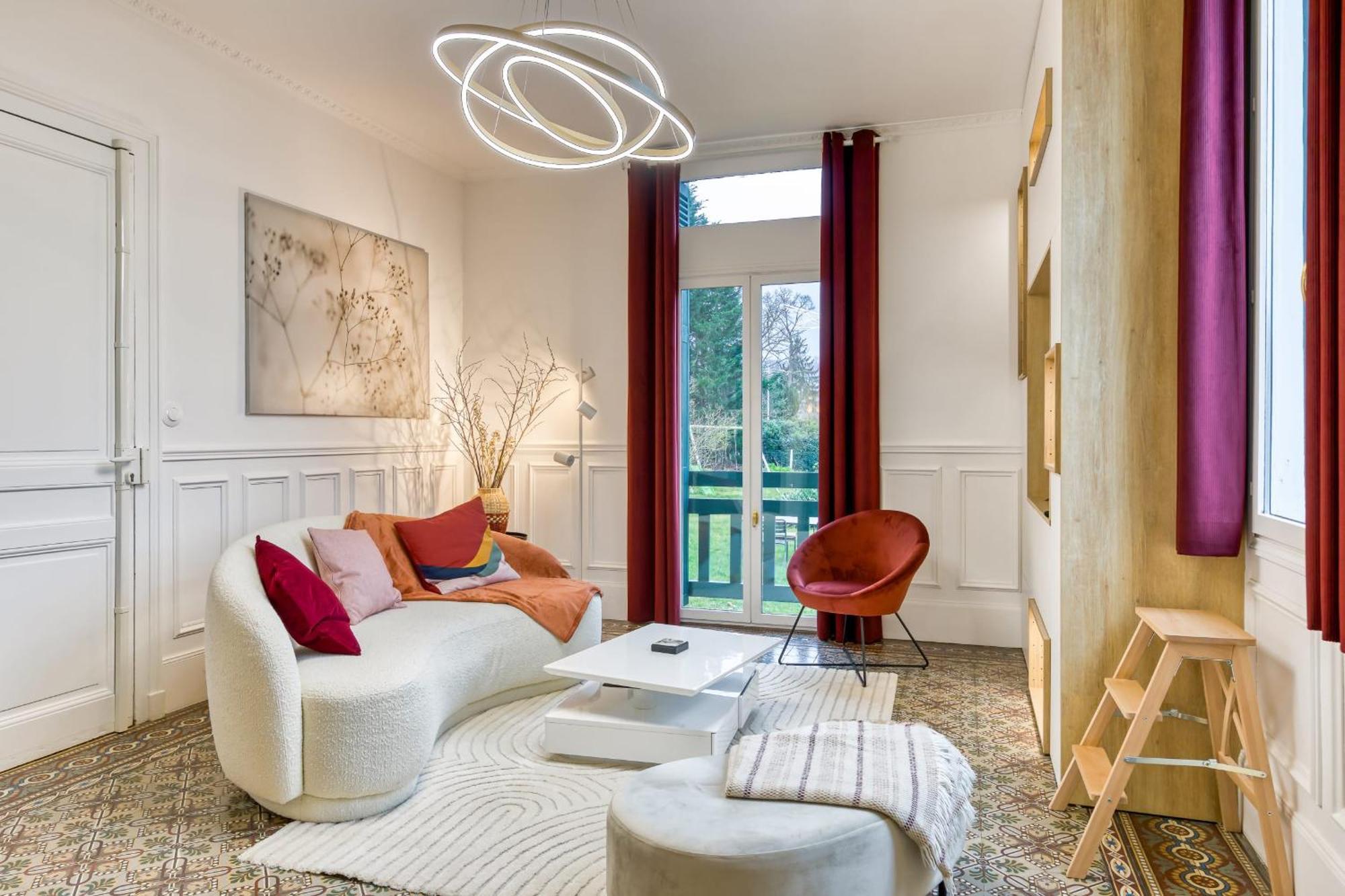 Rose Ecrin De Charme Avec Parking Terrasse Privee Et Jardin Partage Apartment Grand-Couronne Exterior foto